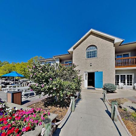 Put-In-Bay Poolview Condo #8 Bagian luar foto